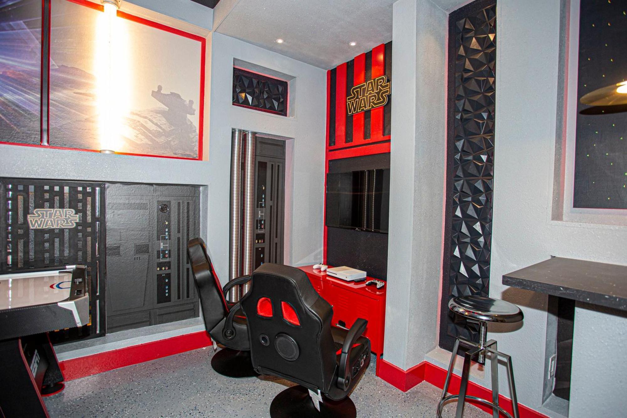 Wonderful 9Bd6Ba Starwarsgamer Sleep22 Solarareso Kissimmee Exterior foto